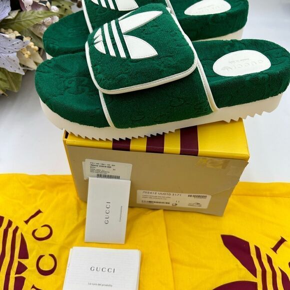 Men’s Gucci X Adidas, limited edition, pool slides, GG monogram size 11 Italy - Picture 4 of 10